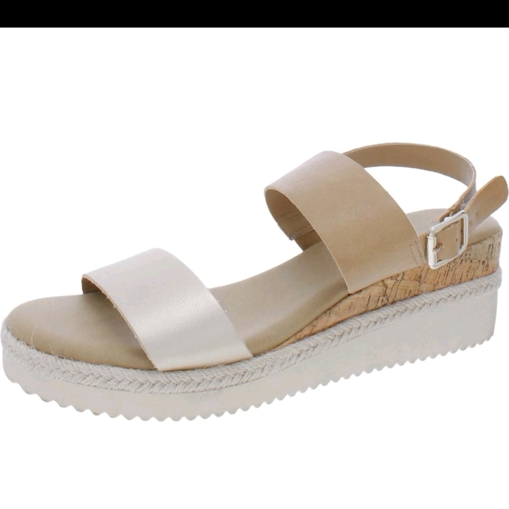 Women's Tan and Gold Sandals 9.5